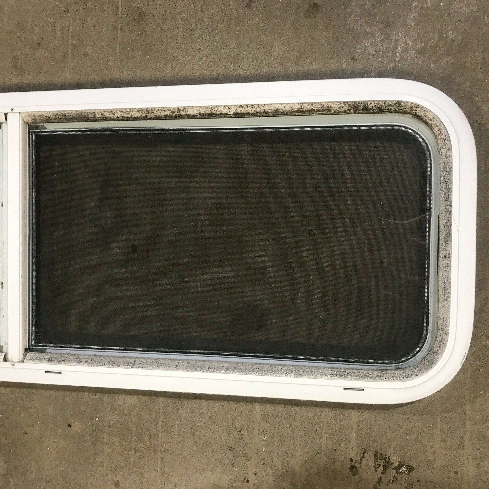 Used White Radius Opening Window : 48
