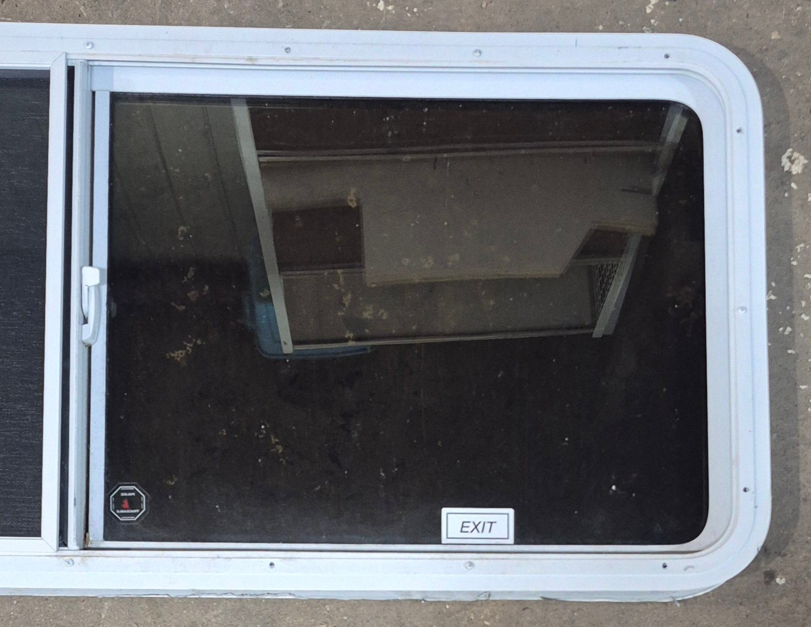 Used White Radius Opening Window : 54