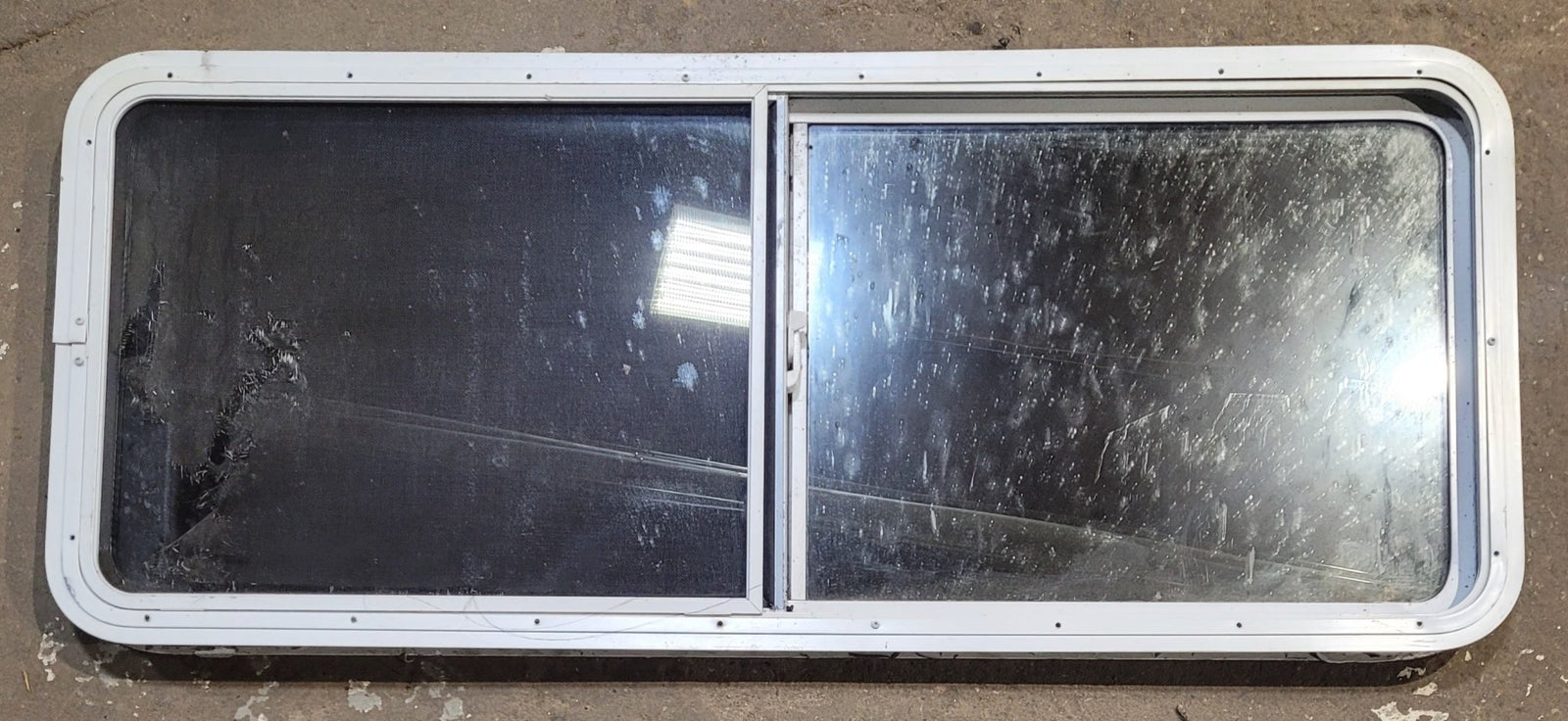Used White Radius Opening Window : 54