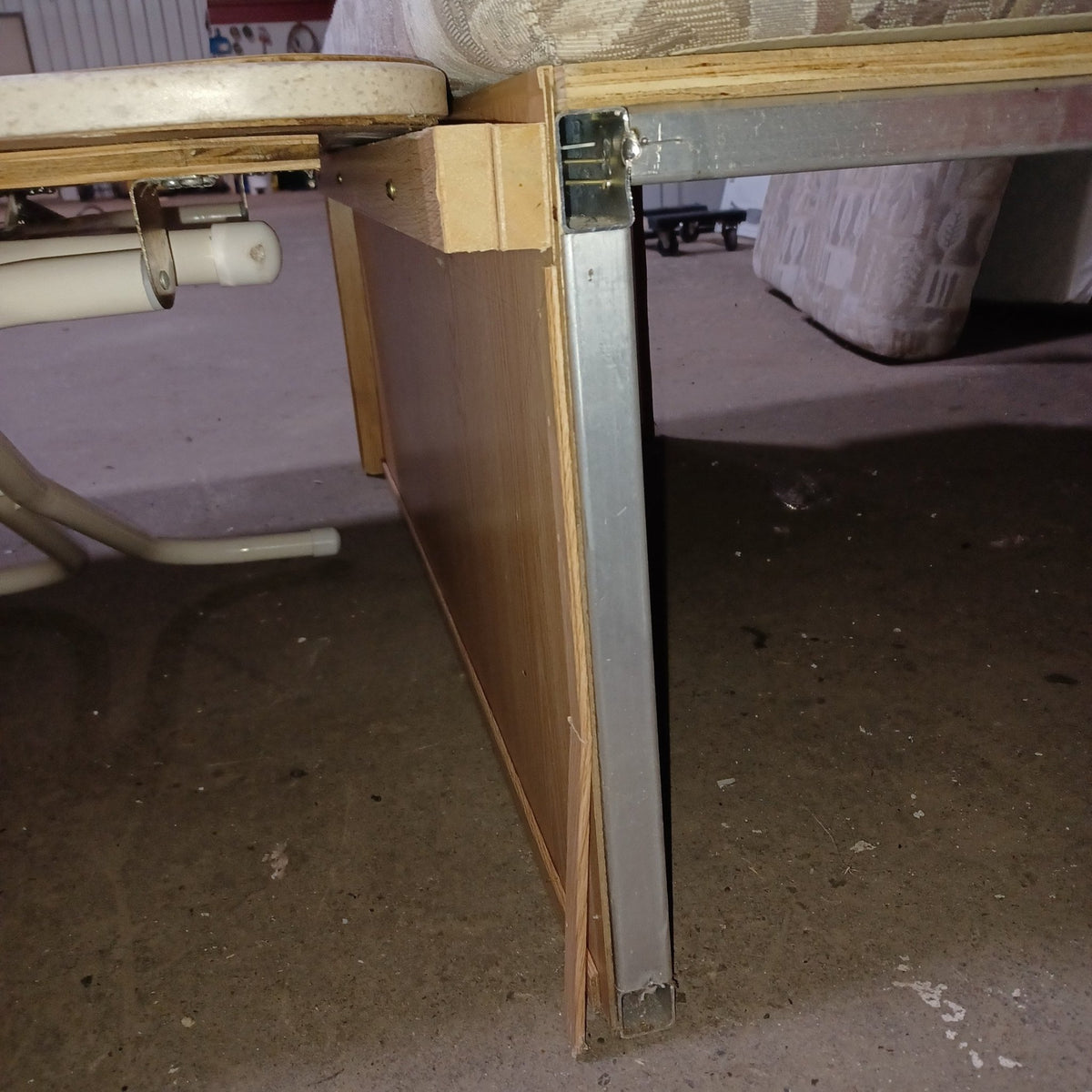 Used Young Farts RV Parts Complete RV Dinette Set - Young Farts RV Parts