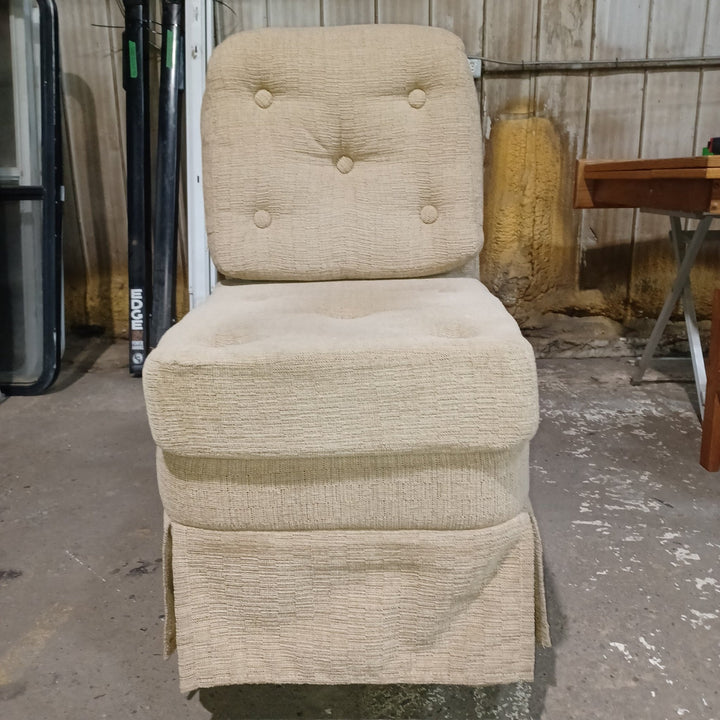 Used Young Farts RV Parts RV Chair - 19″ X 25″ X 37.5″ - Young Farts RV Parts