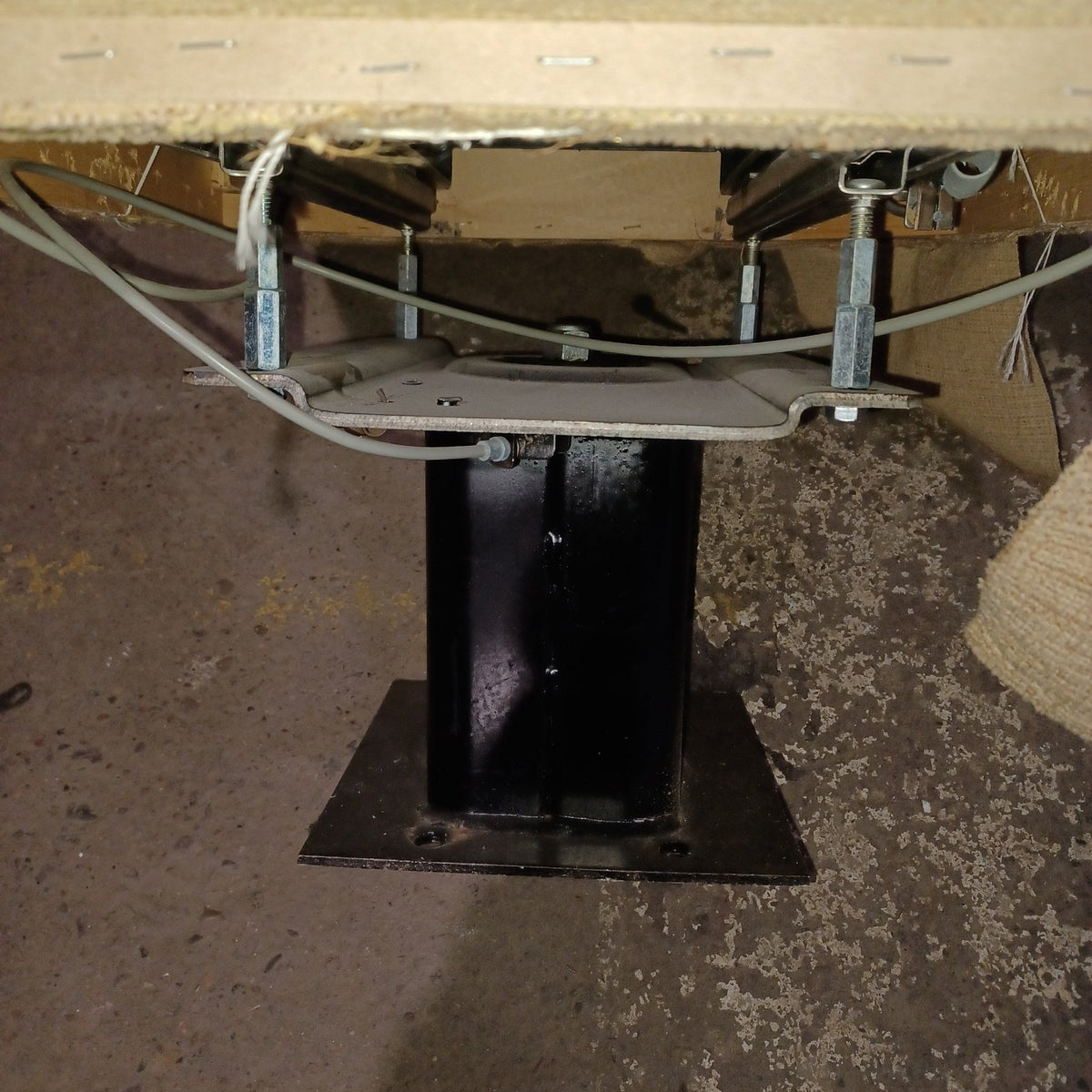 Used Young Farts RV Parts RV Chair - 19″ X 25″ X 37.5″ - Young Farts RV Parts
