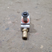 Load image into Gallery viewer, Used Magic Chef Burner Valve Rear 74003348 - Young Farts RV Parts