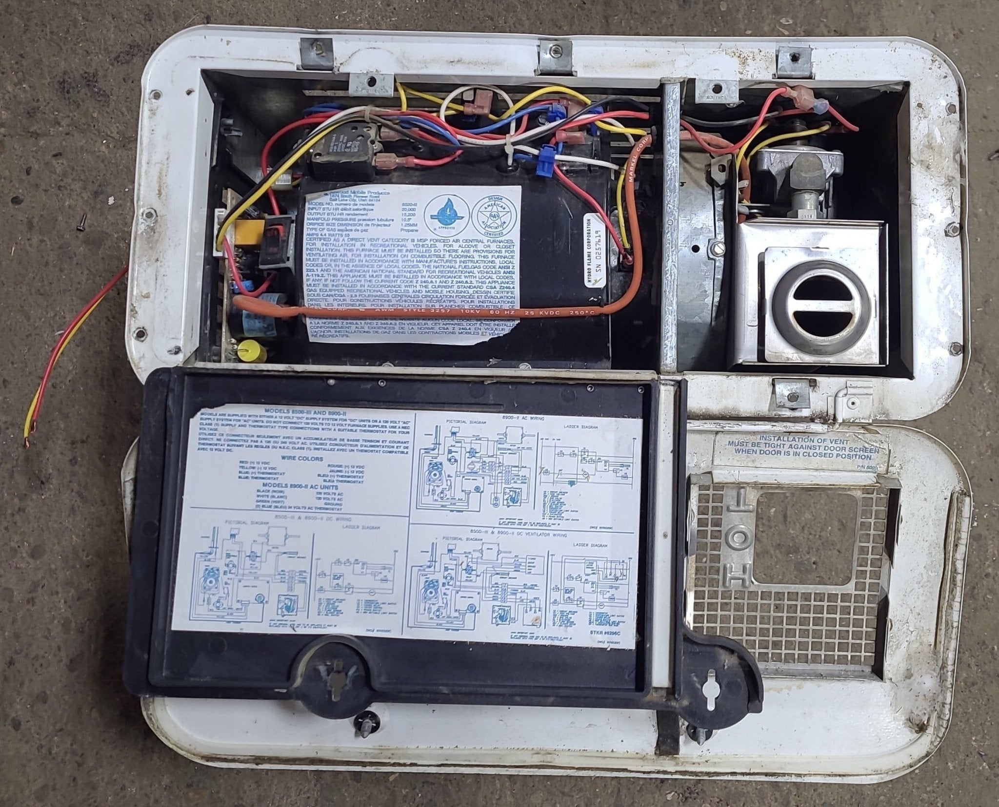 Buy 20000 BTU USED 8520-III Atwood HYDROFLAME Propane Furnace Online -  Young Farts RV Parts