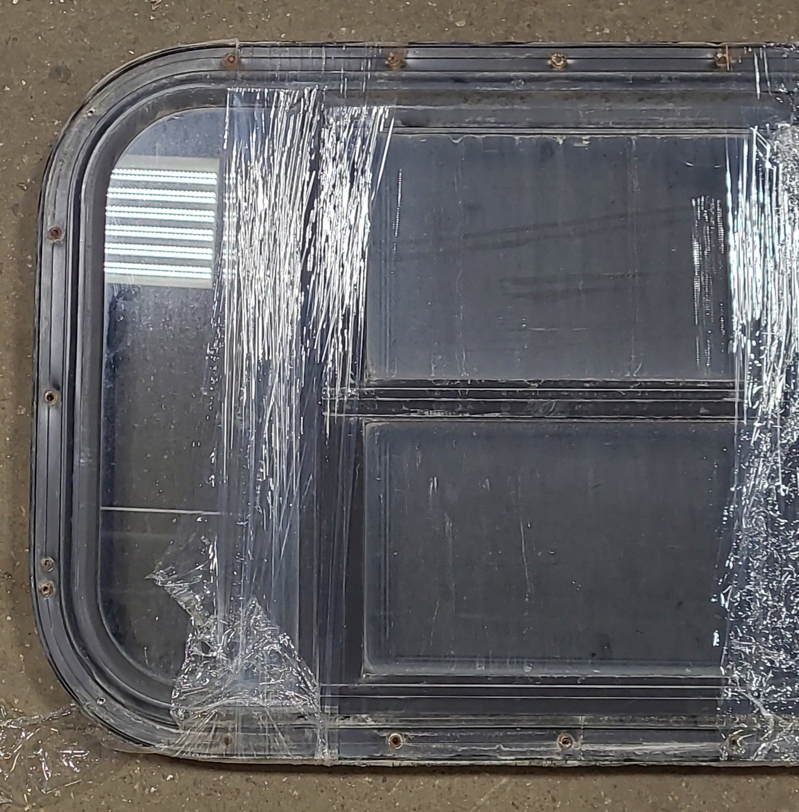 Black Radius Opening Window : 24 3/4