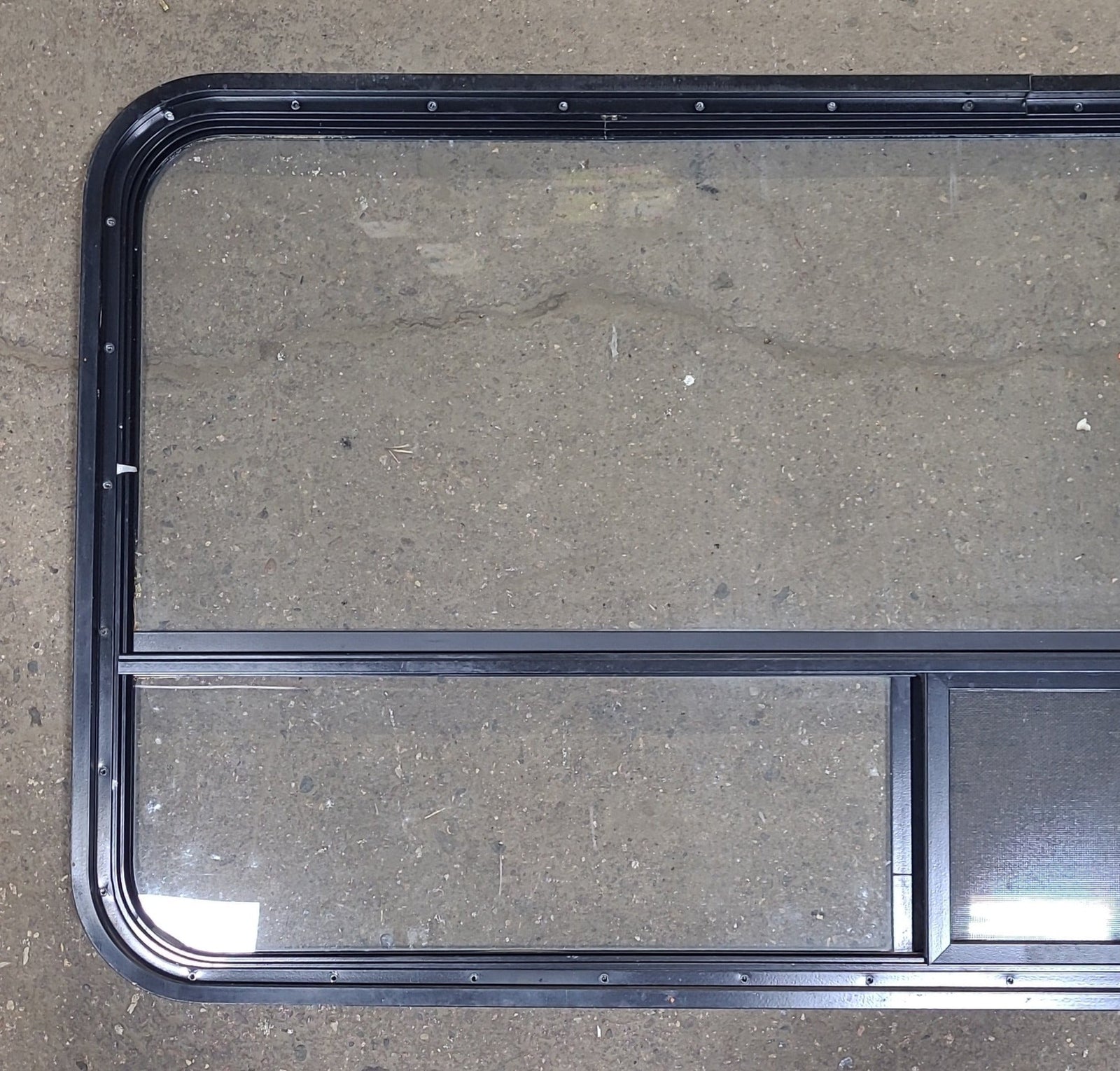 Black Radius Opening Window : 48 1/4
