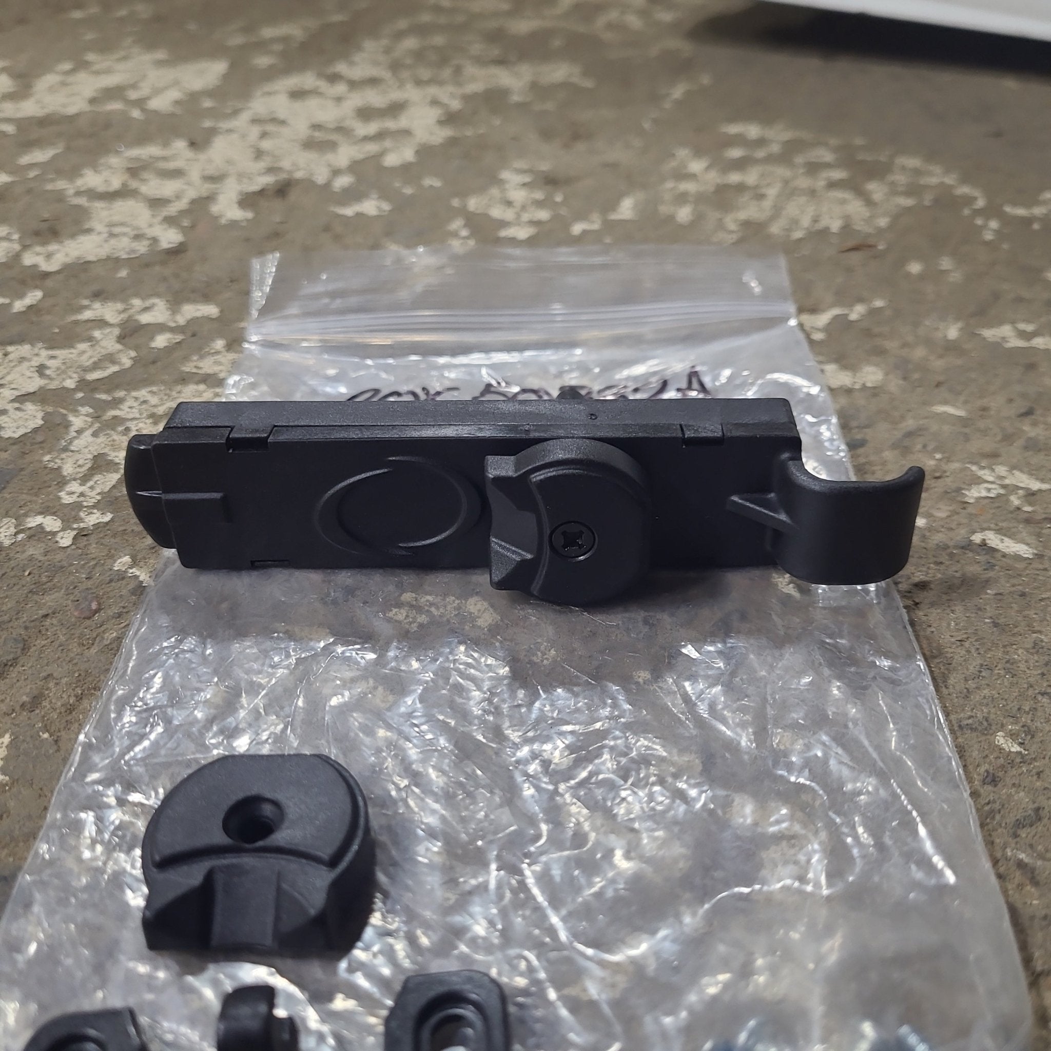 Buy Challenger Door Screen Door Latch 950SCR NO CATCH Online