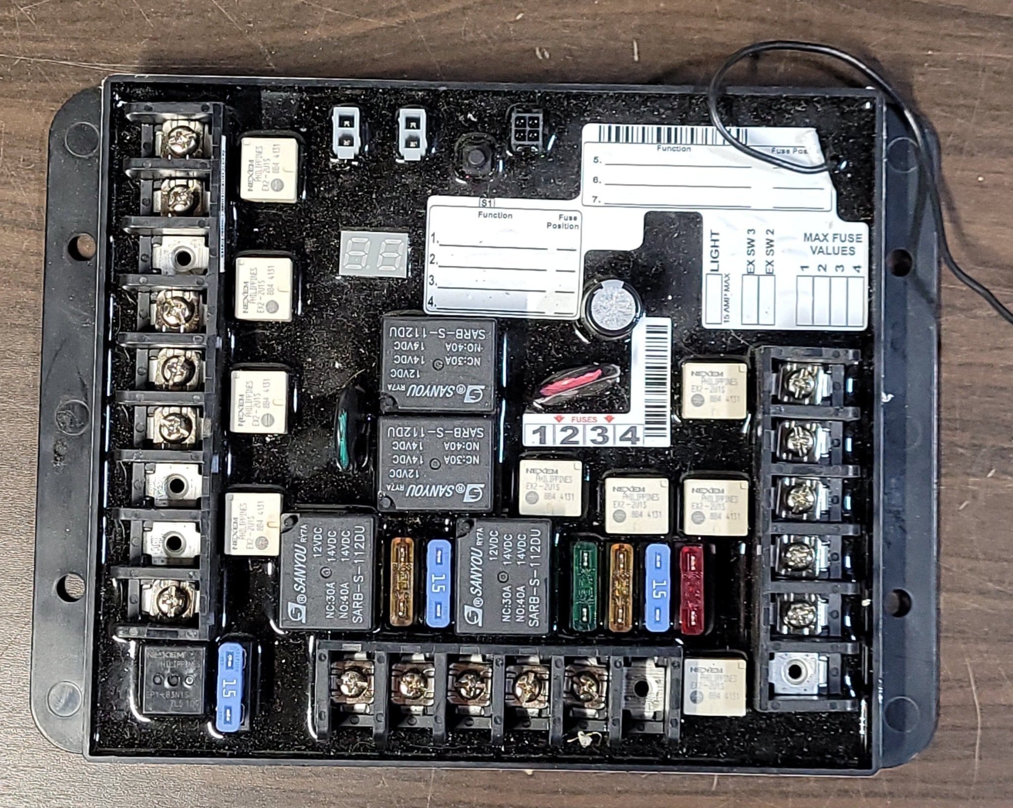 Lippert 22727 LCI MULTIFUNCTION 8-OUTPUT RECEIVER - Young Farts RV Parts