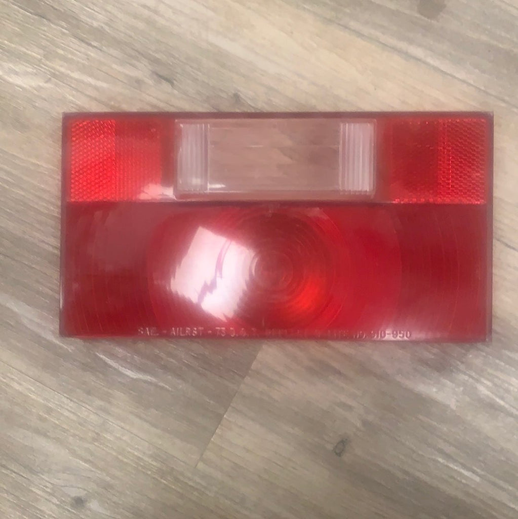 Rectangle lens tail light with back up & license plate SAE-AILRST-73 | 910-950 Bargman - Young Farts RV Parts