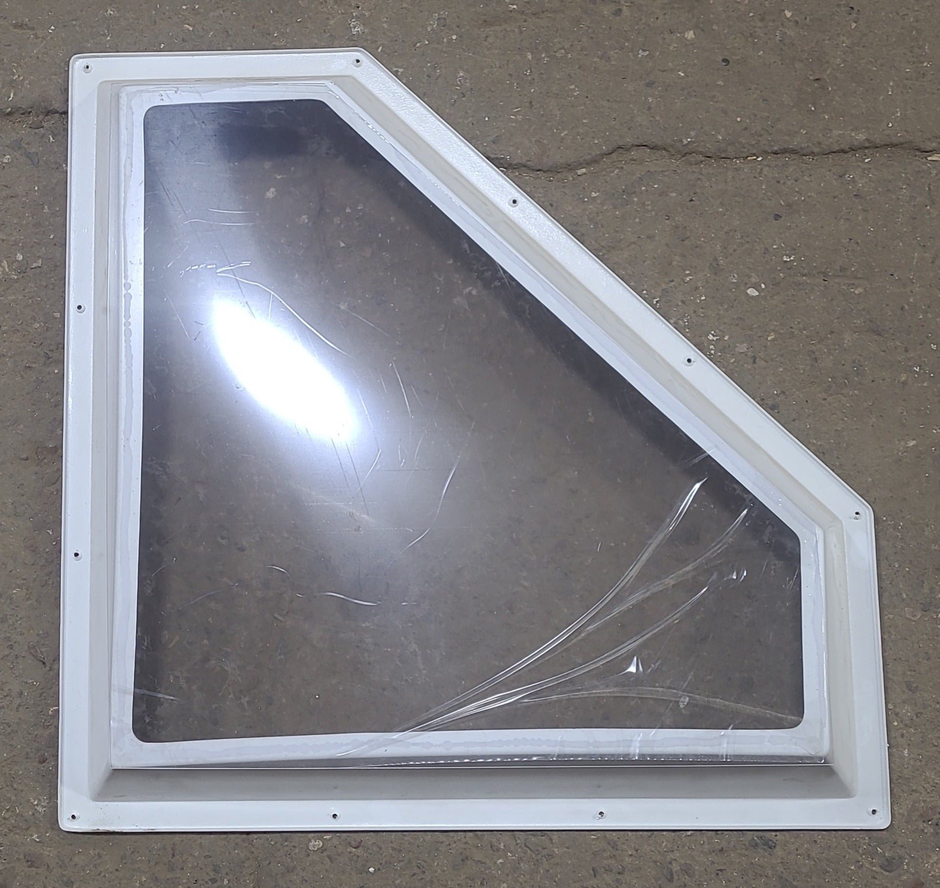 Skylight With Inner Garnish - Young Farts RV Parts