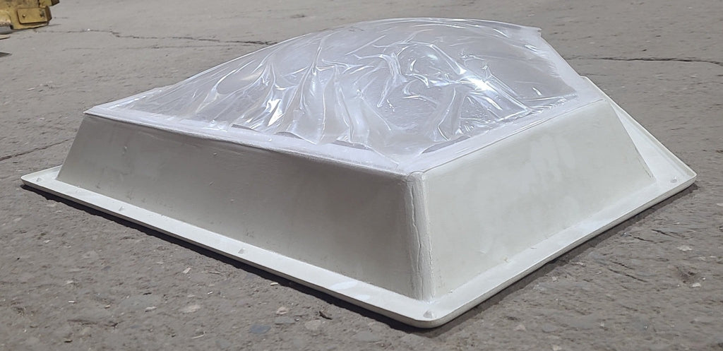 Skylight With Inner Garnish - Young Farts RV Parts