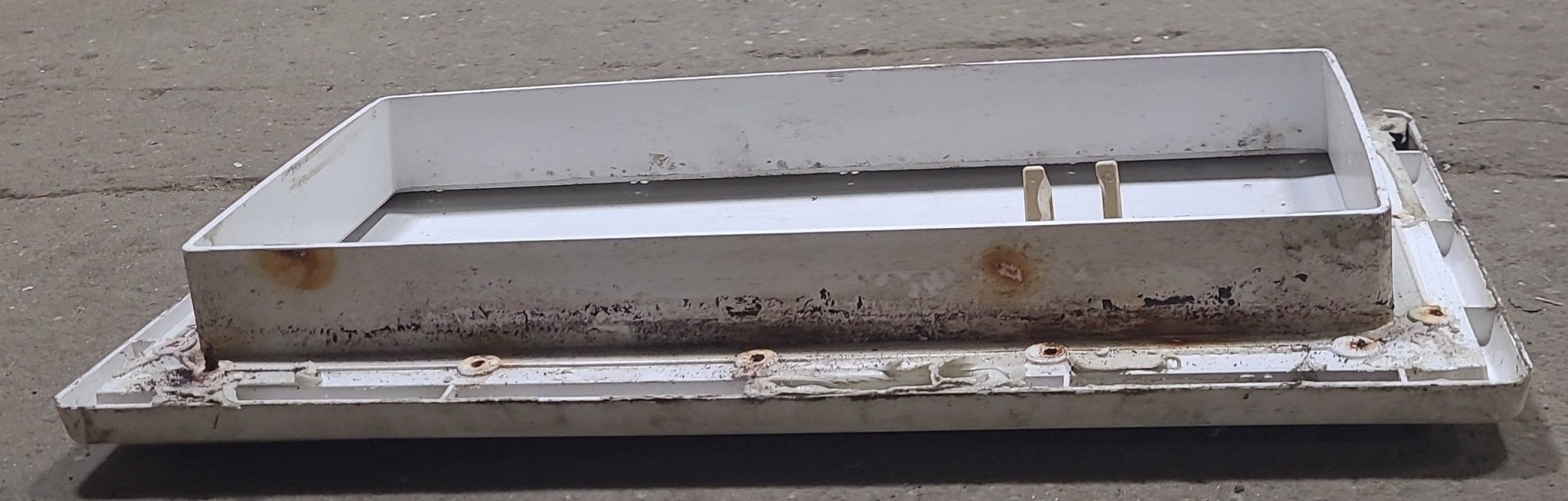 Used 18 1/4" W RV Access Hatch - Young Farts RV Parts