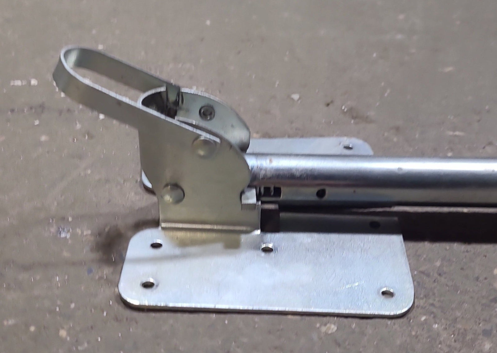 Used Adjustable table leg 27 1/2