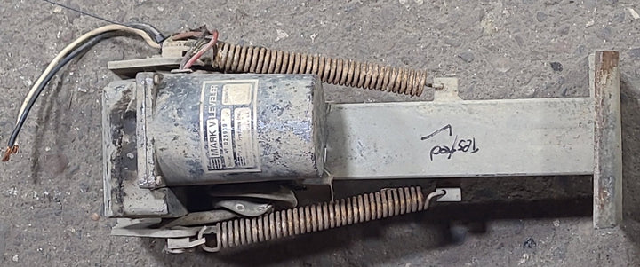 Used A&E Hydraulic levelling Jack Leg - MARK V - Young Farts RV Parts