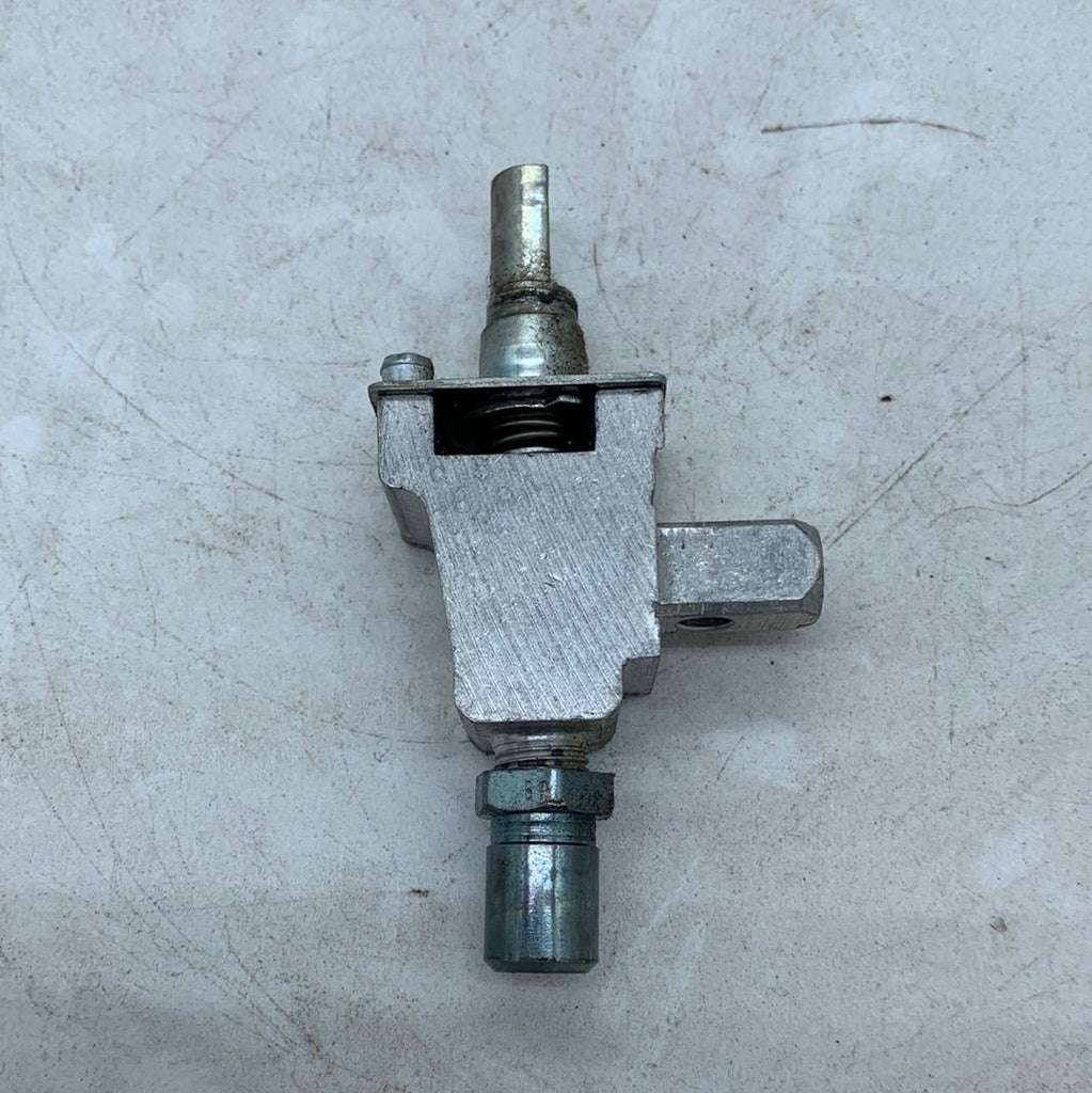 Used Atwood Wedgewood Burner Valve 6500 BTU 51096|9511F - Young Farts RV Parts