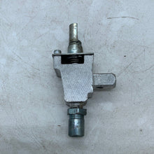 Load image into Gallery viewer, Used Atwood Wedgewood Burner Valve 6500 BTU 51096|9511F - Young Farts RV Parts