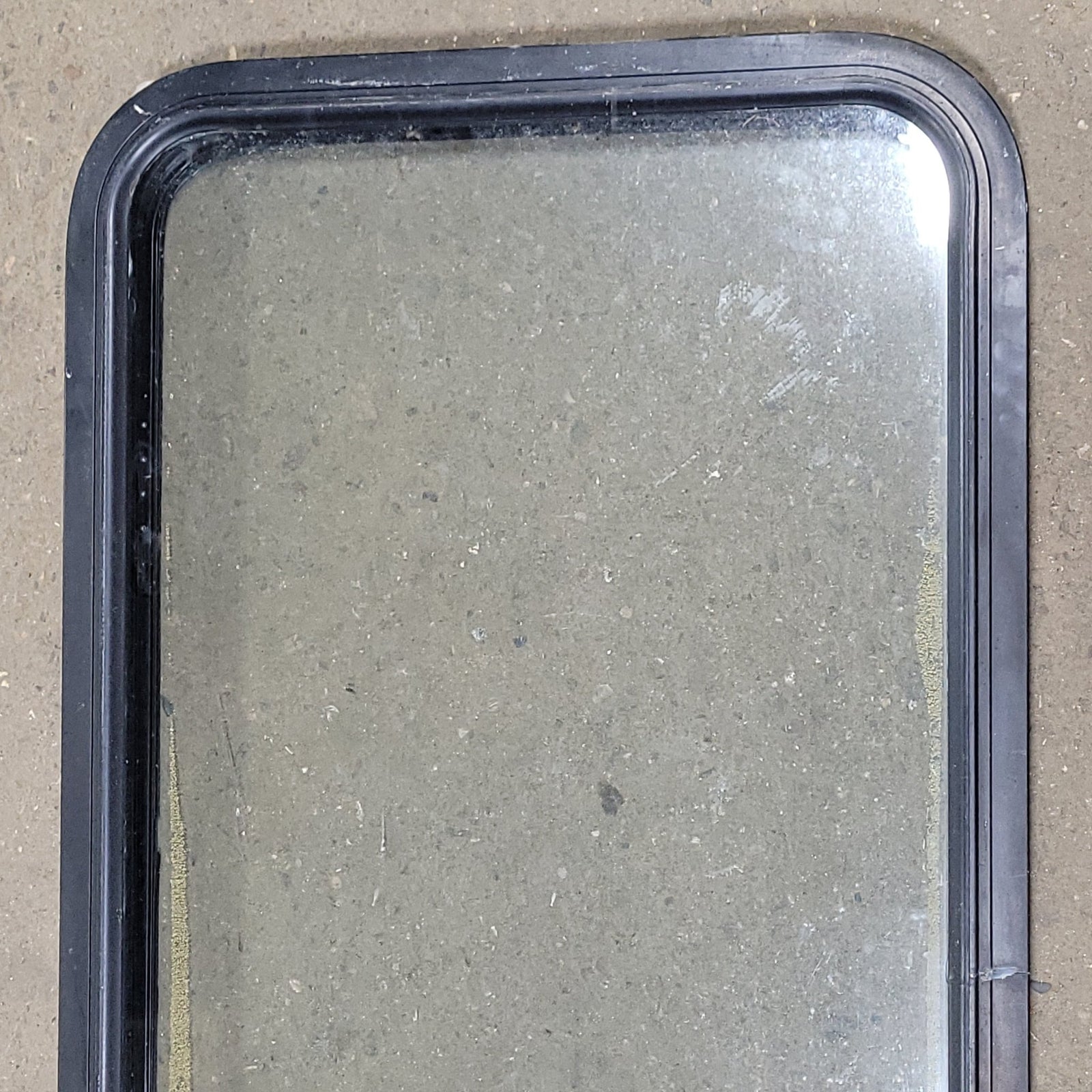 Used Black Radius Non-Opening Window : 22