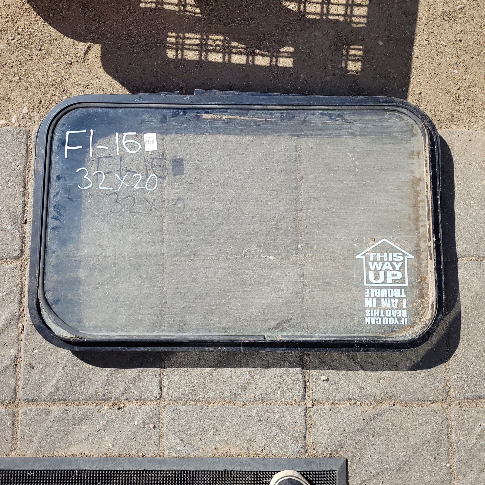 Used Black Radius Non-Opening Window : 32 X 20 X 2