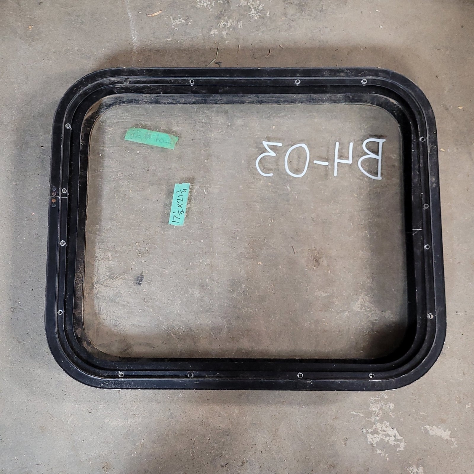 Used Black Radius Opening Window : 22 X 18 X 2