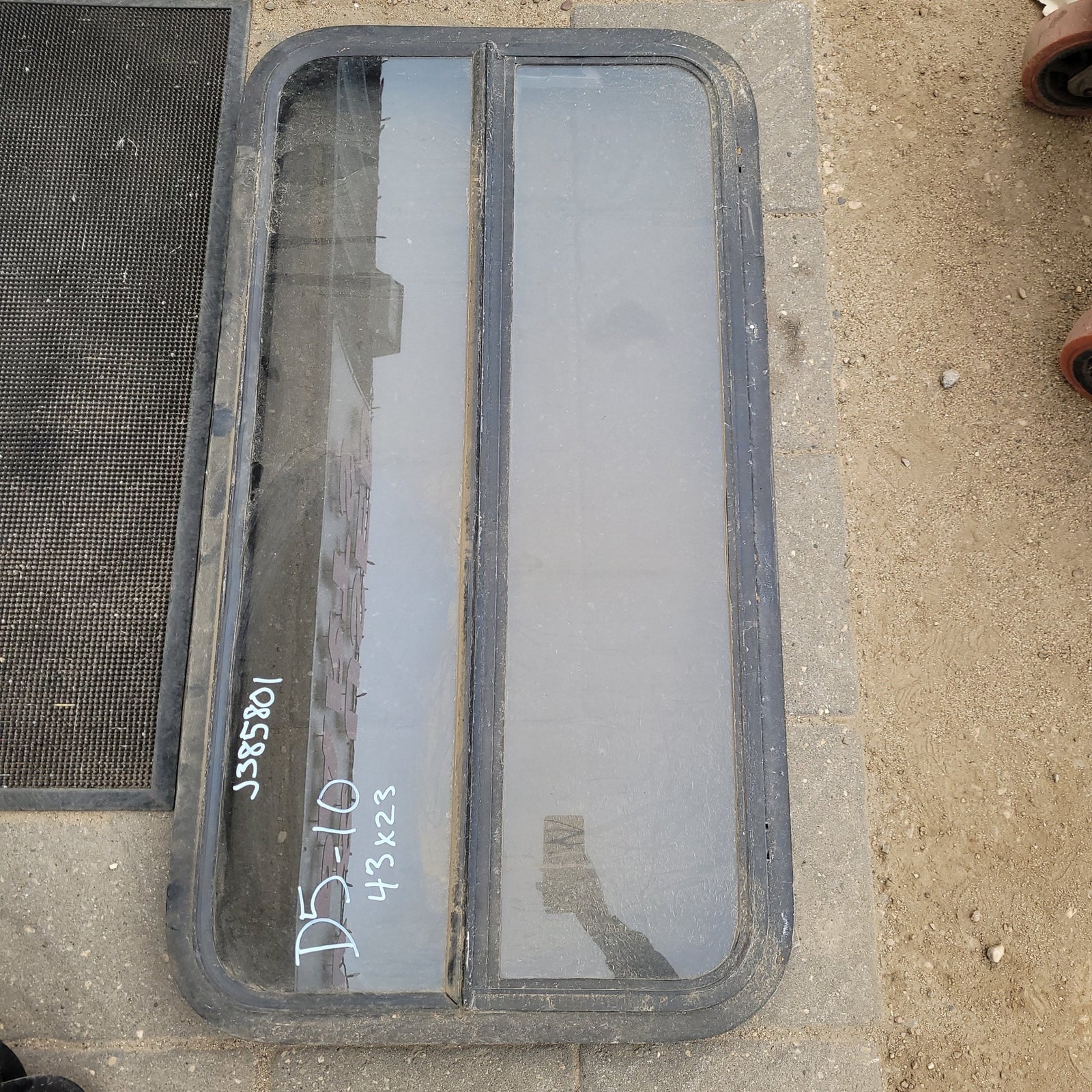 Used Black Radius Opening Window : 43 X 23 X 2