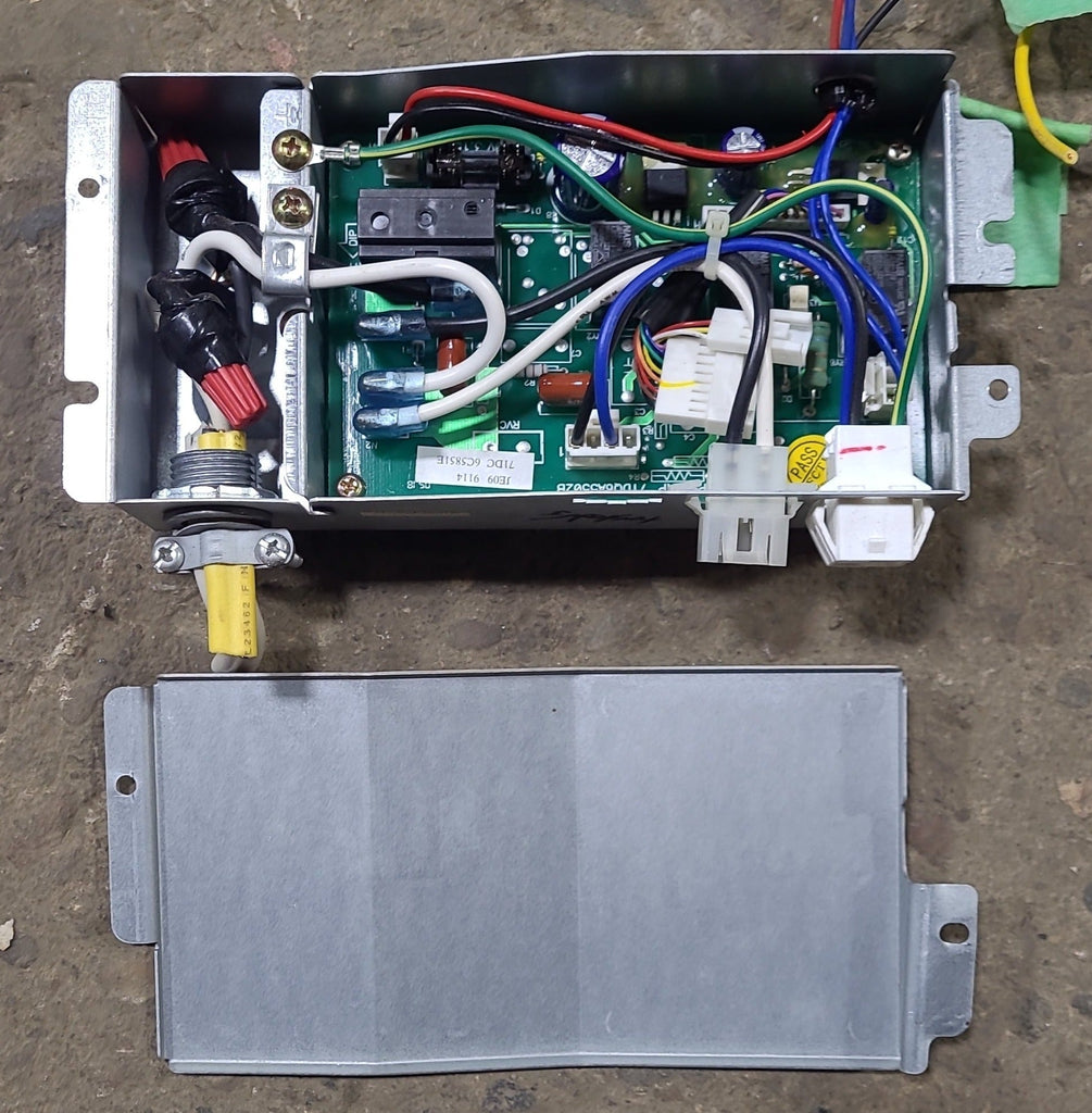 Buy Used Carrier Air-V RV A/C Control Box Assembly 99-00468-00 Online ...
