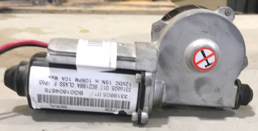 USED DOMETIC - 3316605.017 - RV AWNING MOTOR DRIVE ASSEMBLY - Young Farts RV Parts