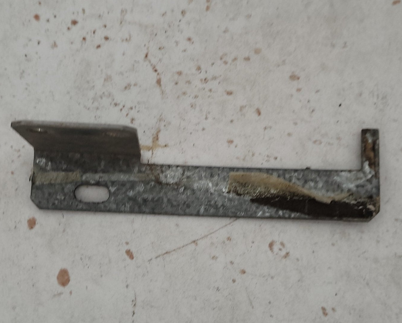 USED Dometic Fridge Door Mounting Plate RH 2931459024 - Young Farts RV Parts