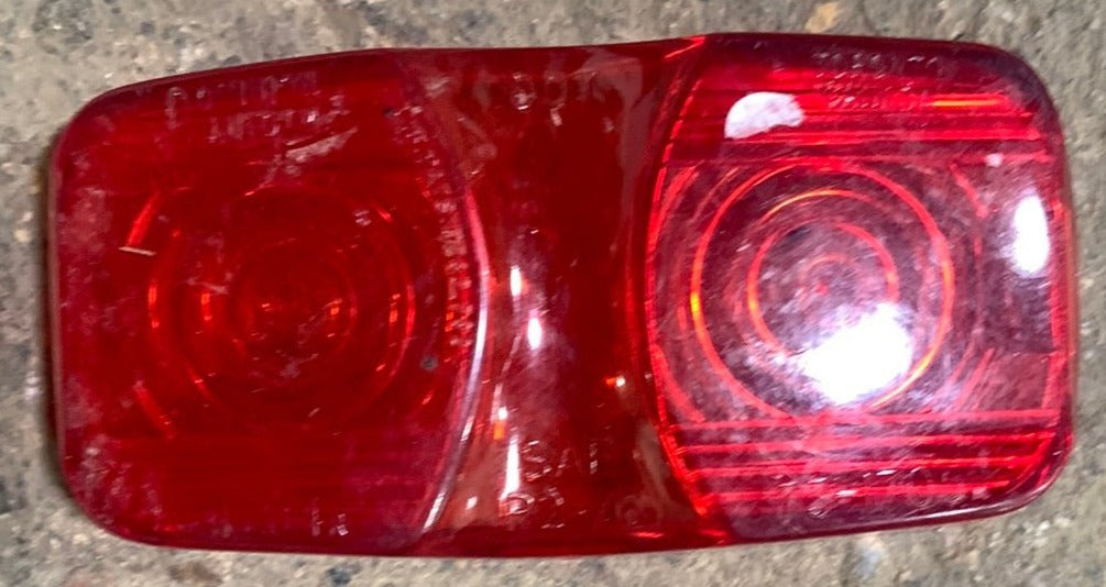 Used Dominion Auto 73-1704R | 73-1705M | SAE-P2-76 Replacement Lens for Marker Light | Red - Young Farts RV Parts