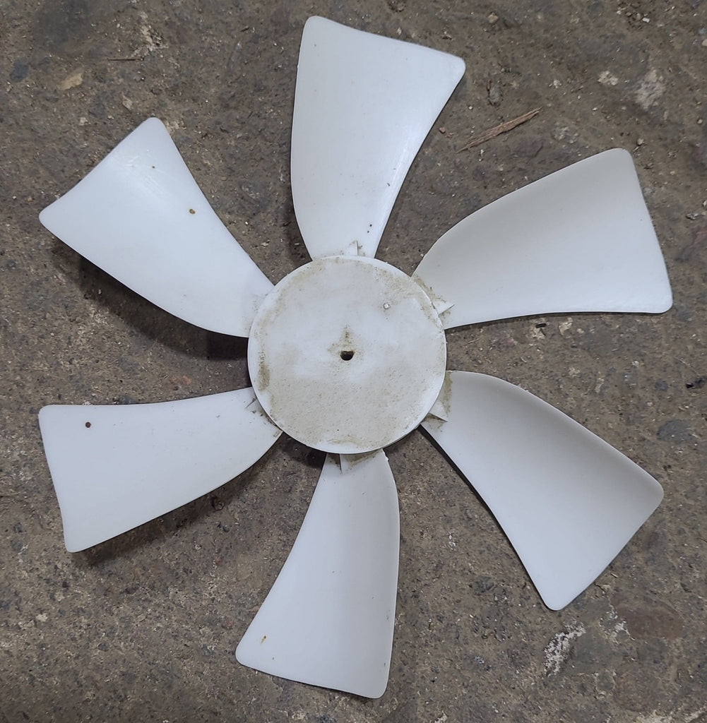 Used Fan Blade - Young Farts RV Parts