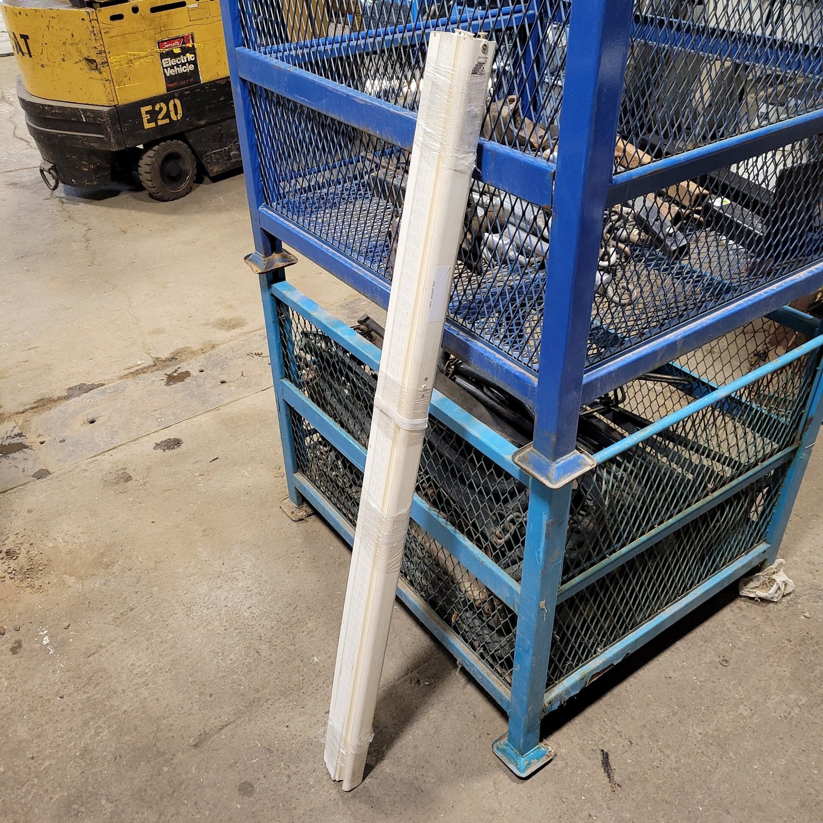 Used Interior Fabric Folding Door 27 1/4