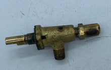 Load image into Gallery viewer, Used Magic Chef Burner Valve 74001795 (7100) - Young Farts RV Parts