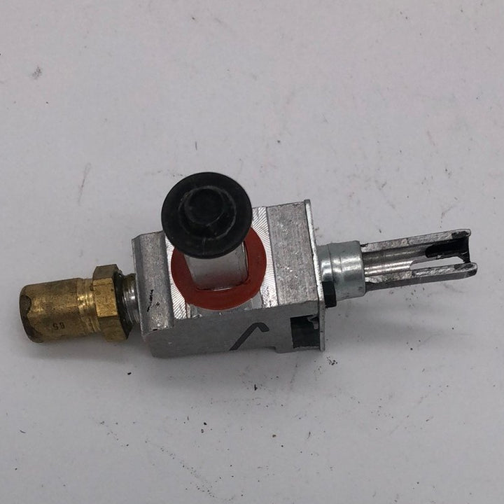 Used Magic Chef Front Burner Valve 74004363 - Young Farts RV Parts