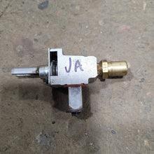 Load image into Gallery viewer, Used Magic Chef Rear Burner Valve 74003349 - Young Farts RV Parts