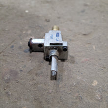 Load image into Gallery viewer, Used Magic Chef Rear Burner Valve 74003349 - Young Farts RV Parts