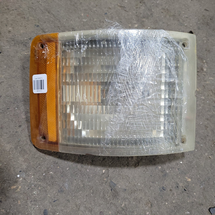 Used RARE RV Front Marker Light Assembly - Young Farts RV Parts