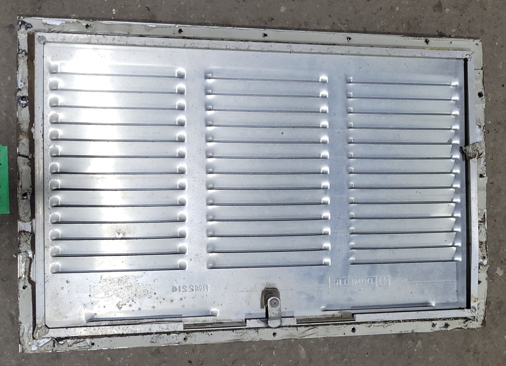 Used Retro NORCOLD 616010/ DOMETIC (P/N UNKNOWN for RM2214) - Off White Vent Door - Young Farts RV Parts