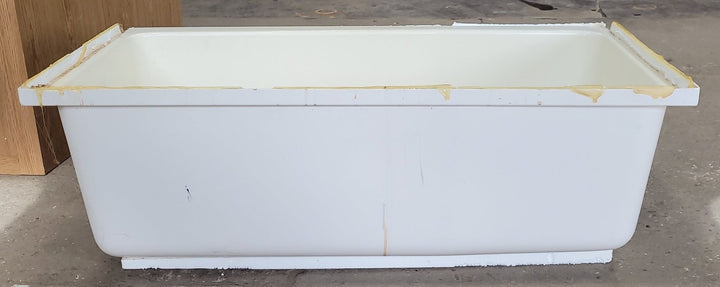 Used RV Bath Tub 41” x 24” Right Hand Drain - Young Farts RV Parts