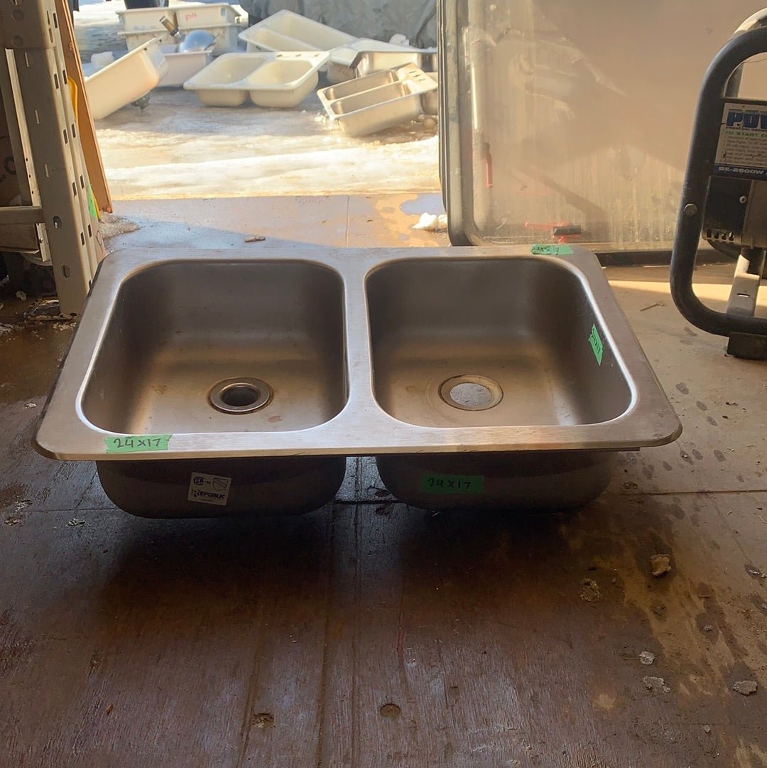 Used RV Double Kitchen Sink 24” w x 17” L - Young Farts RV Parts