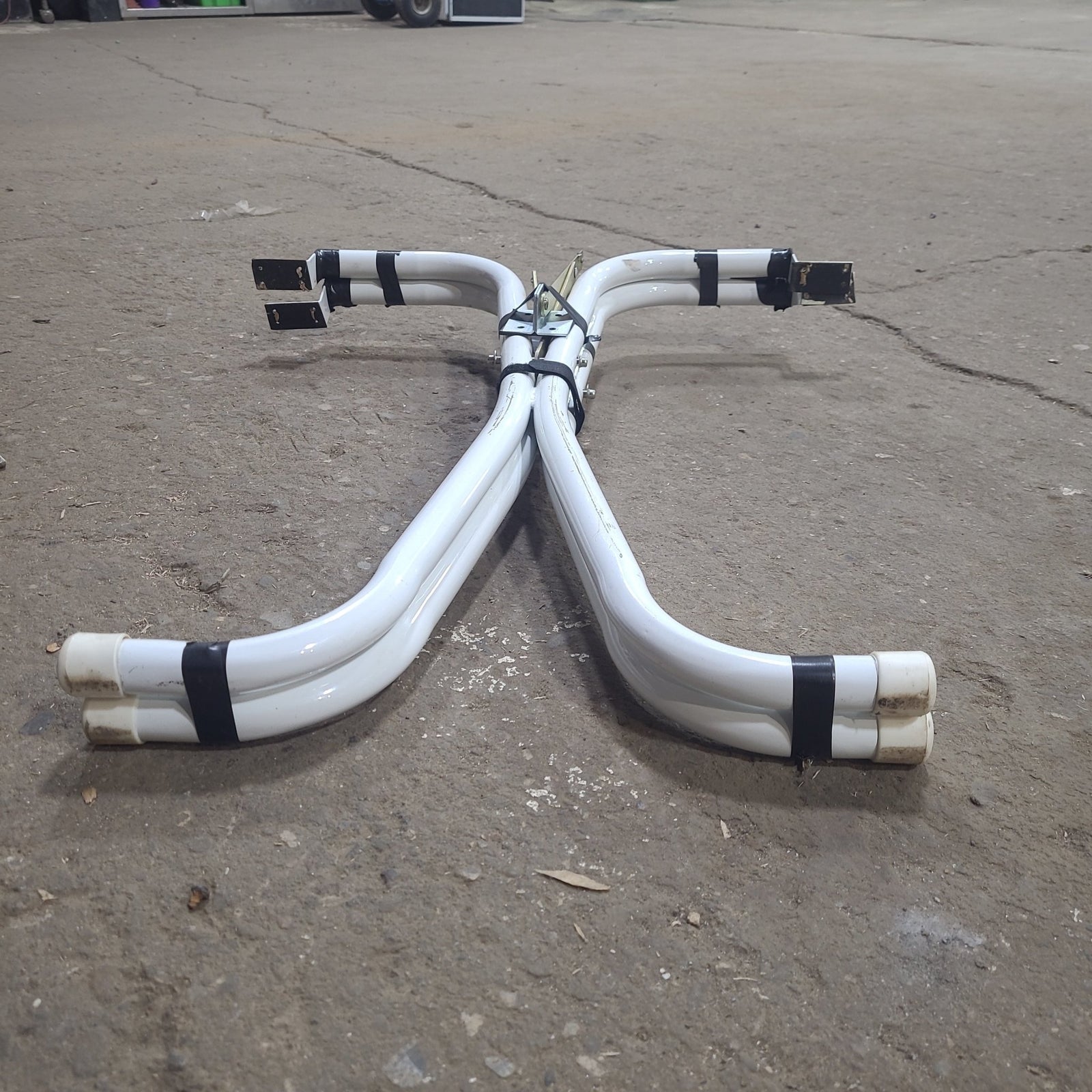 Used RV Folding Table Leg Set 25 1/4