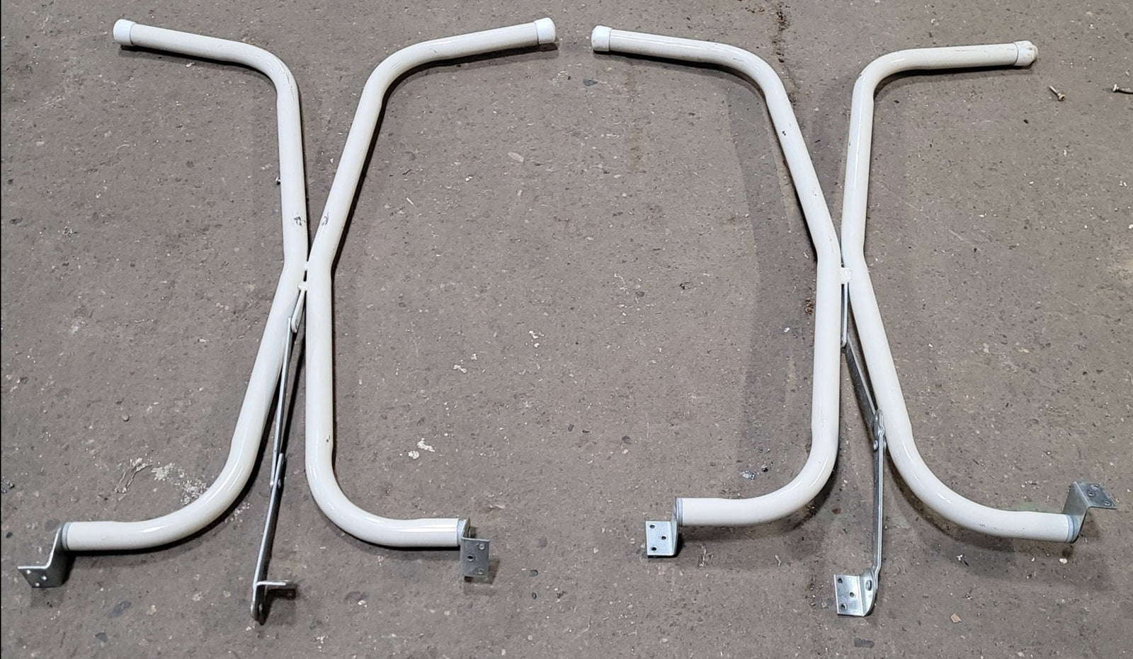 Used RV Folding Table Leg Set 27 1/2