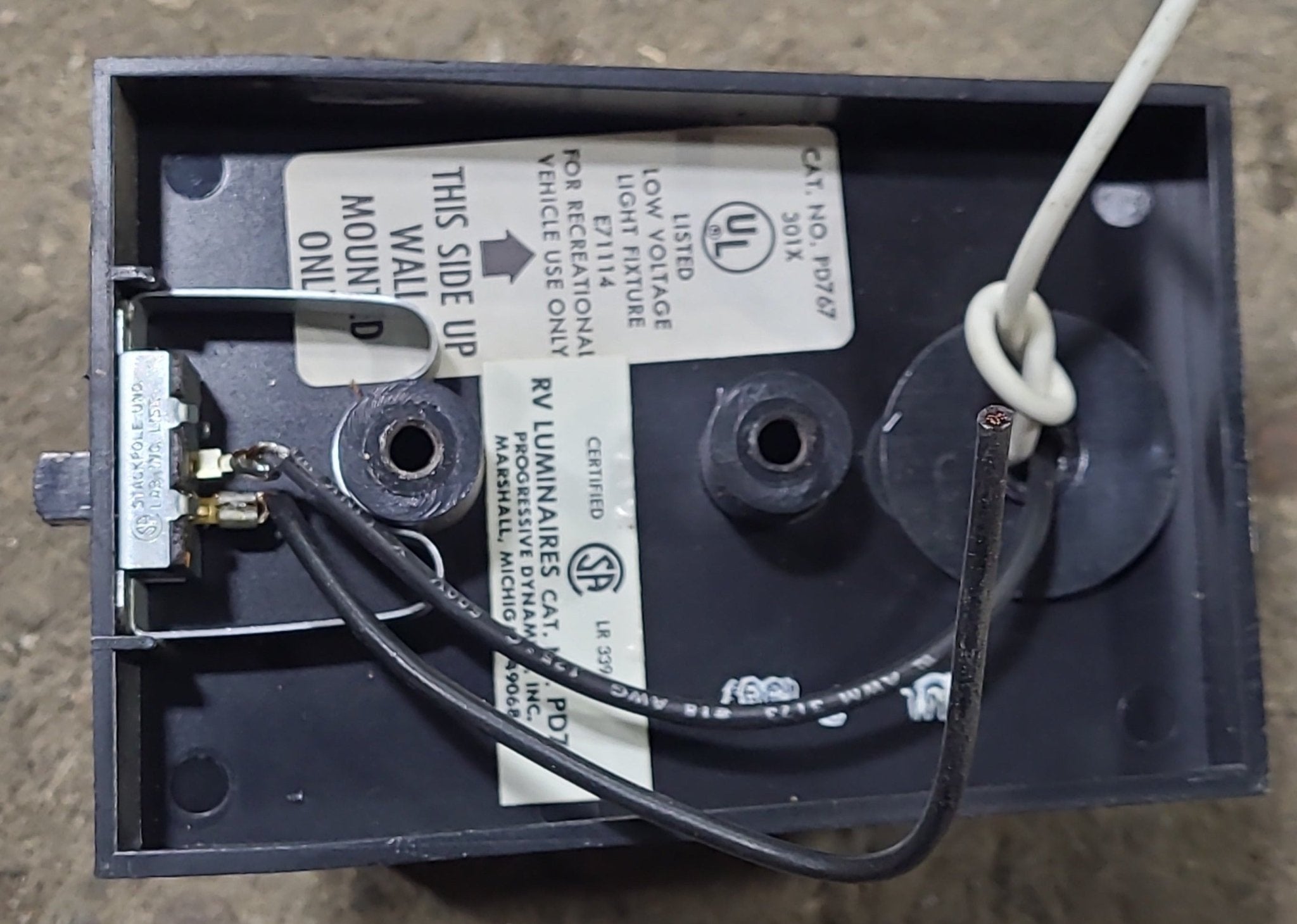 USED RV Interior Bullet/ Reading Light Fixture *SINGLE* RV Luminaire PD767 - Young Farts RV Parts