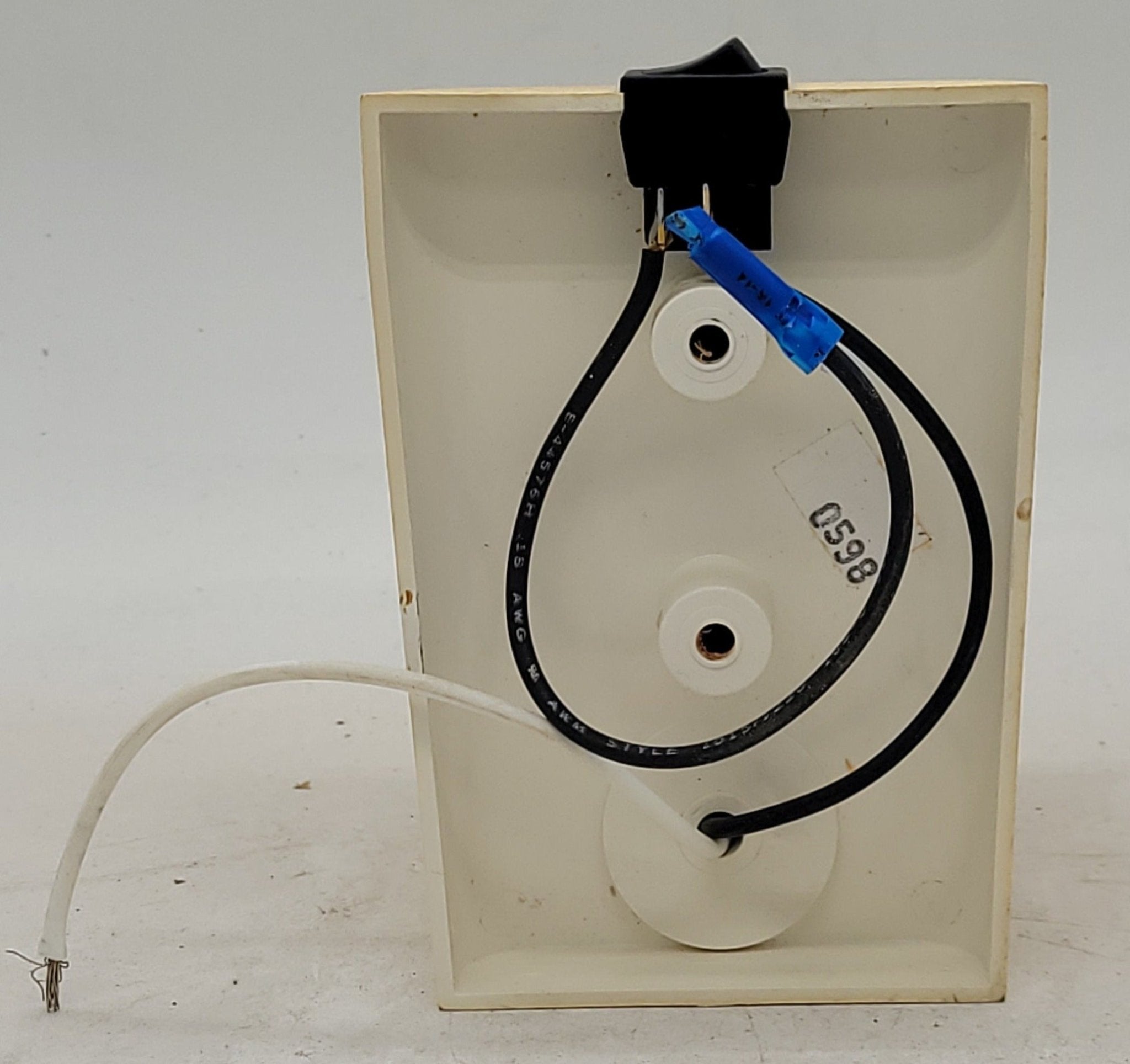 USED RV Interior Bullet/ Reading Light Fixture *SINGLE* RV Luminaire PD787 - Young Farts RV Parts