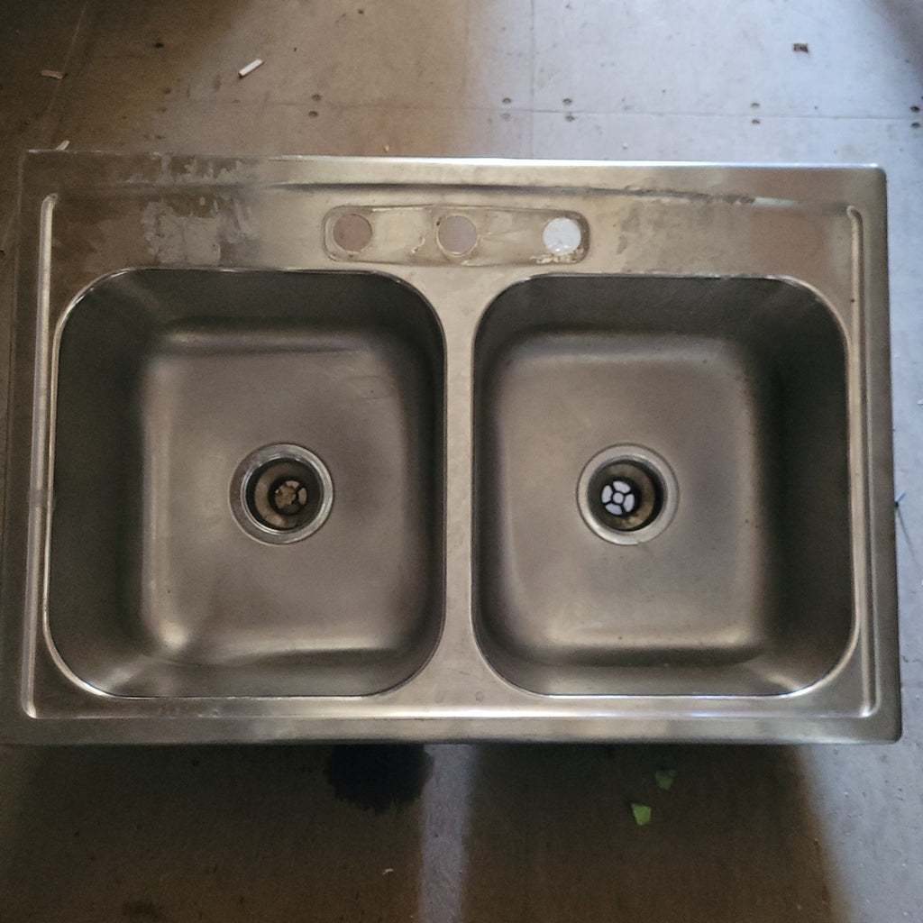 Used RV Kitchen Sink 33” W X 22” L - Young Farts RV Parts