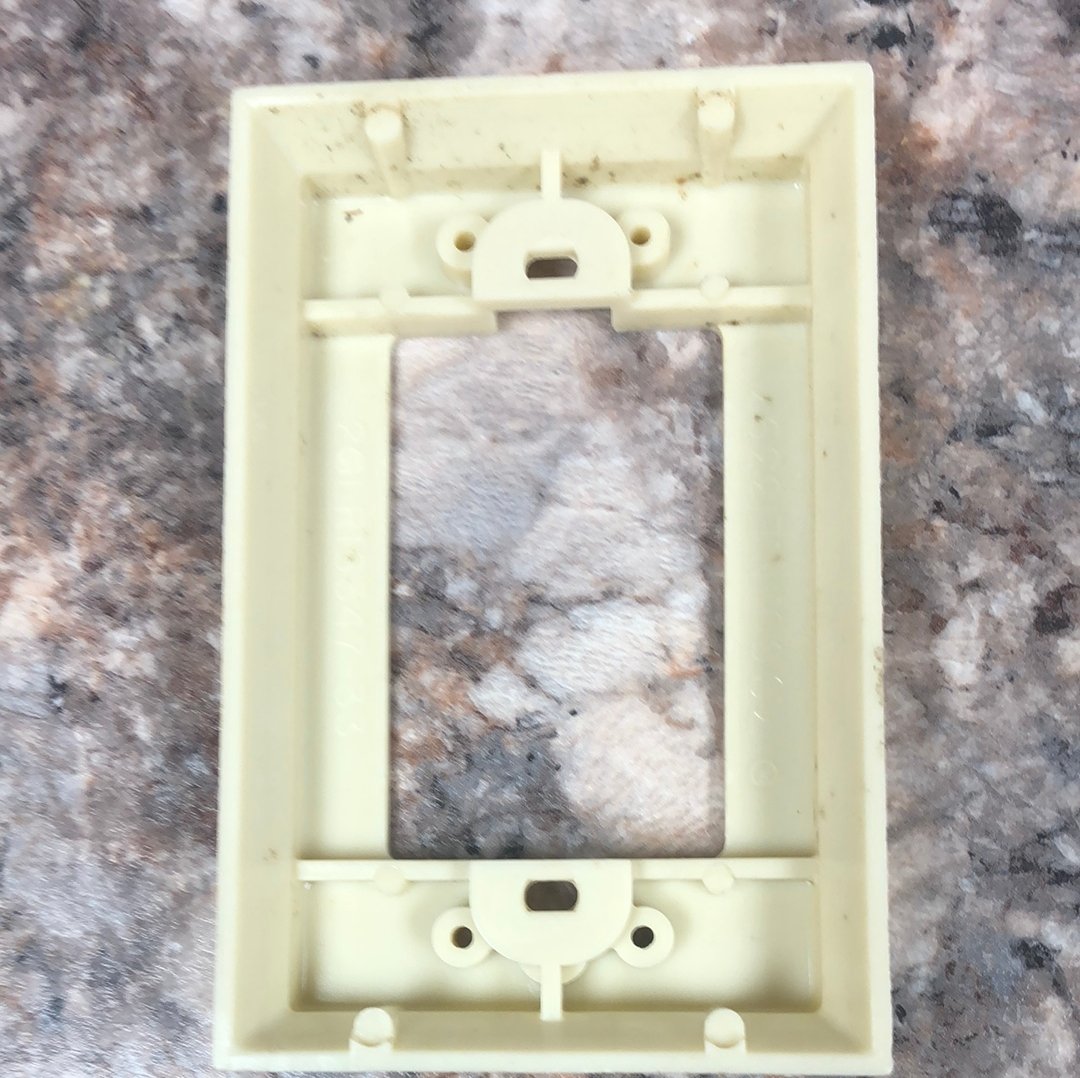 Used RV Receptacle Wall / Face Plate - Young Farts RV Parts