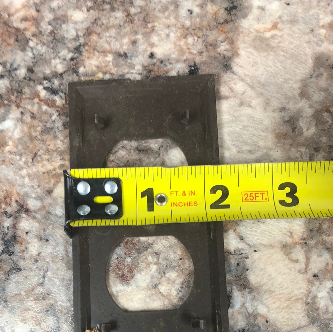 Used RV Receptacle Wall / Face Plate - Young Farts RV Parts