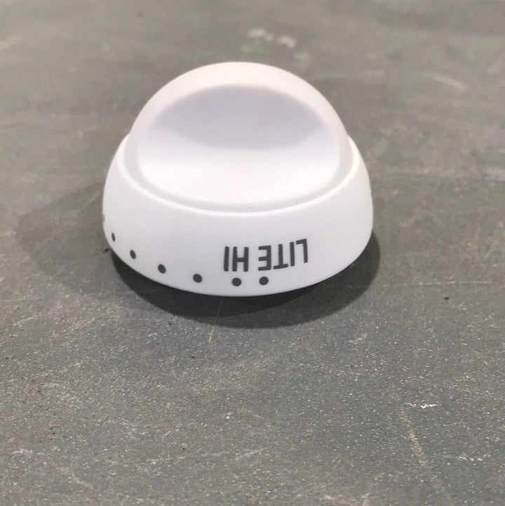 Used SUBURBAN Top Burner Knob -140237 - Young Farts RV Parts