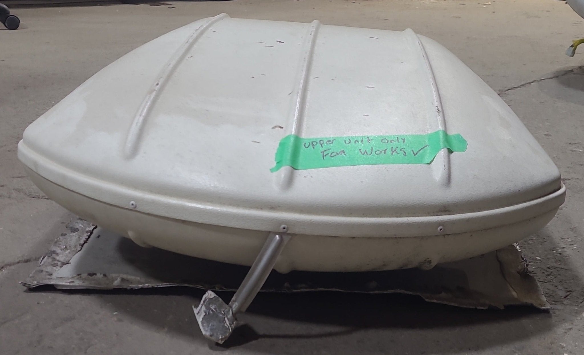 Used Upper Unit Fan Vent 14" X 14" 12V - Young Farts RV Parts