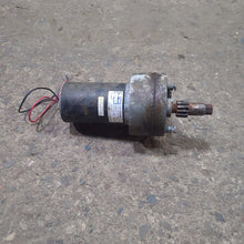 Load image into Gallery viewer, Used VanWeise RV Slide Out Motor V03629AA88 - Young Farts RV Parts