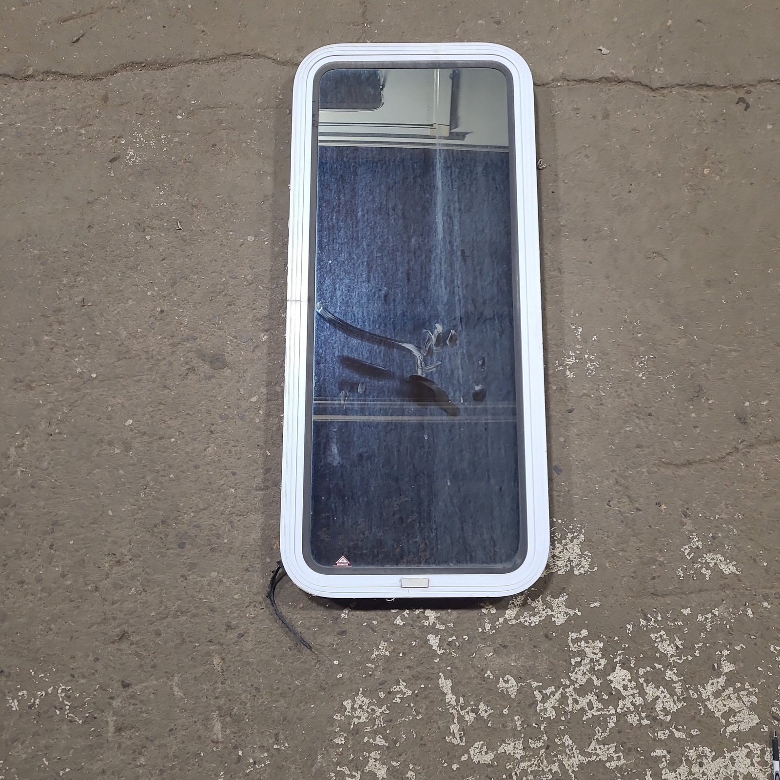 Used White Radius Non Opening Window : 17 1/2