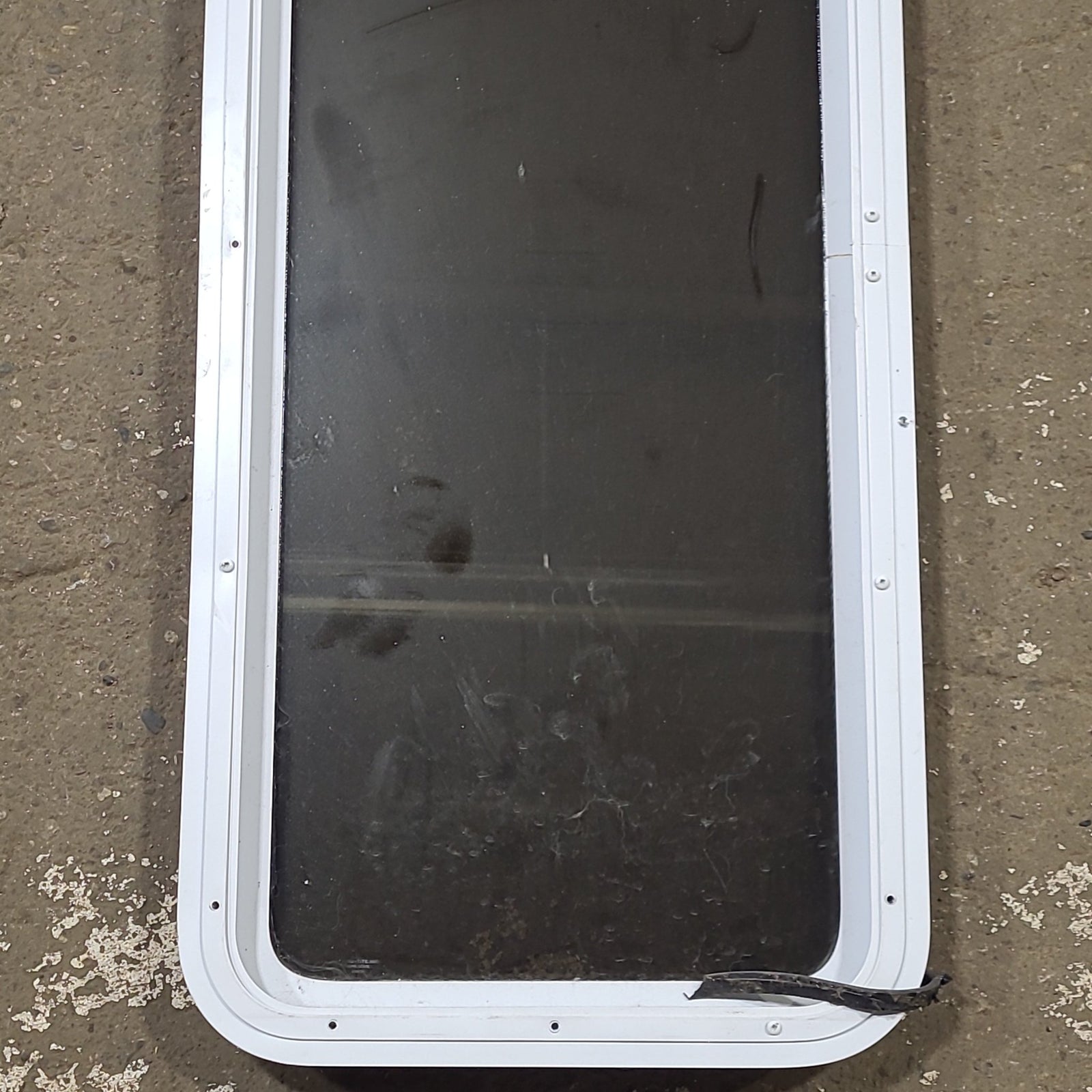 Used White Radius Non Opening Window : 17 1/2